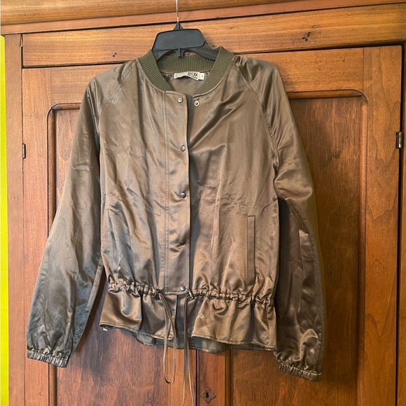 Go Silk Bomber jacket. NWOT. Small. - Picture 2 of 6